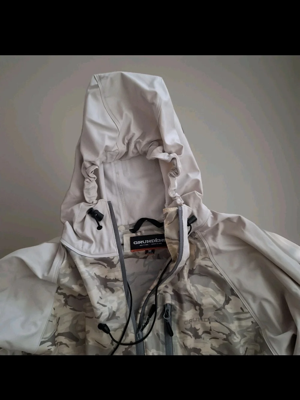Grundens Neptune Waterproof Fishing Suit Set Mens M Refraction Camo Jacket EUC